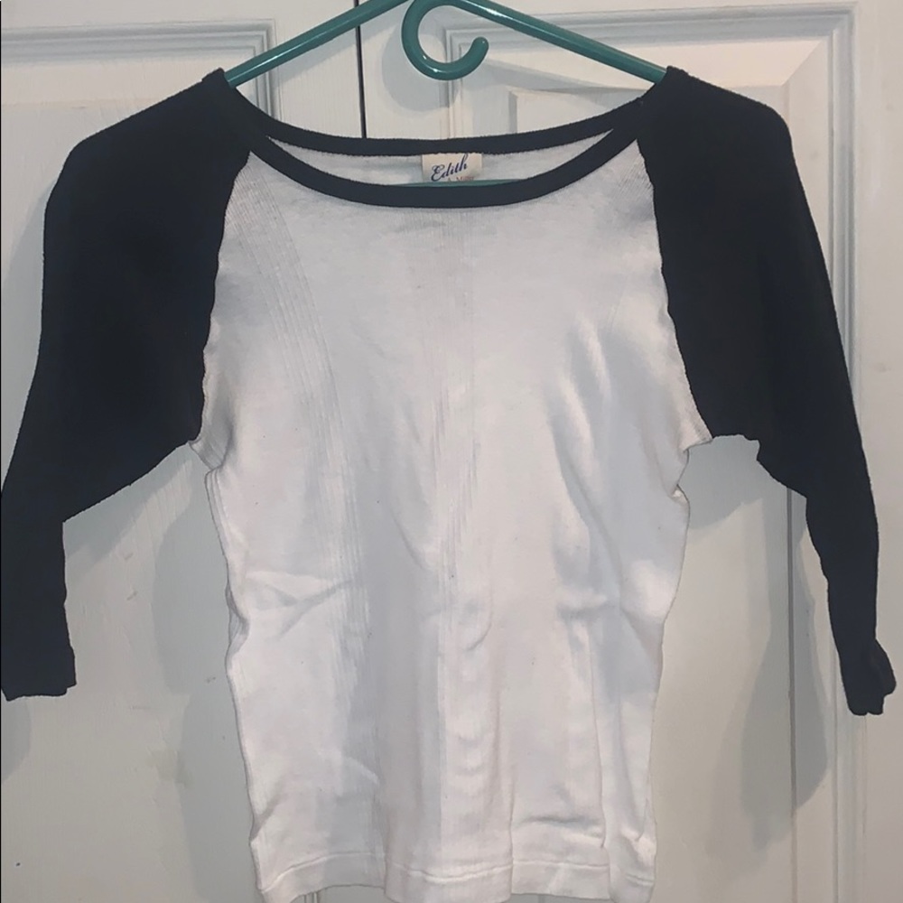 Half sleeve fitted Edith A. Miller Top